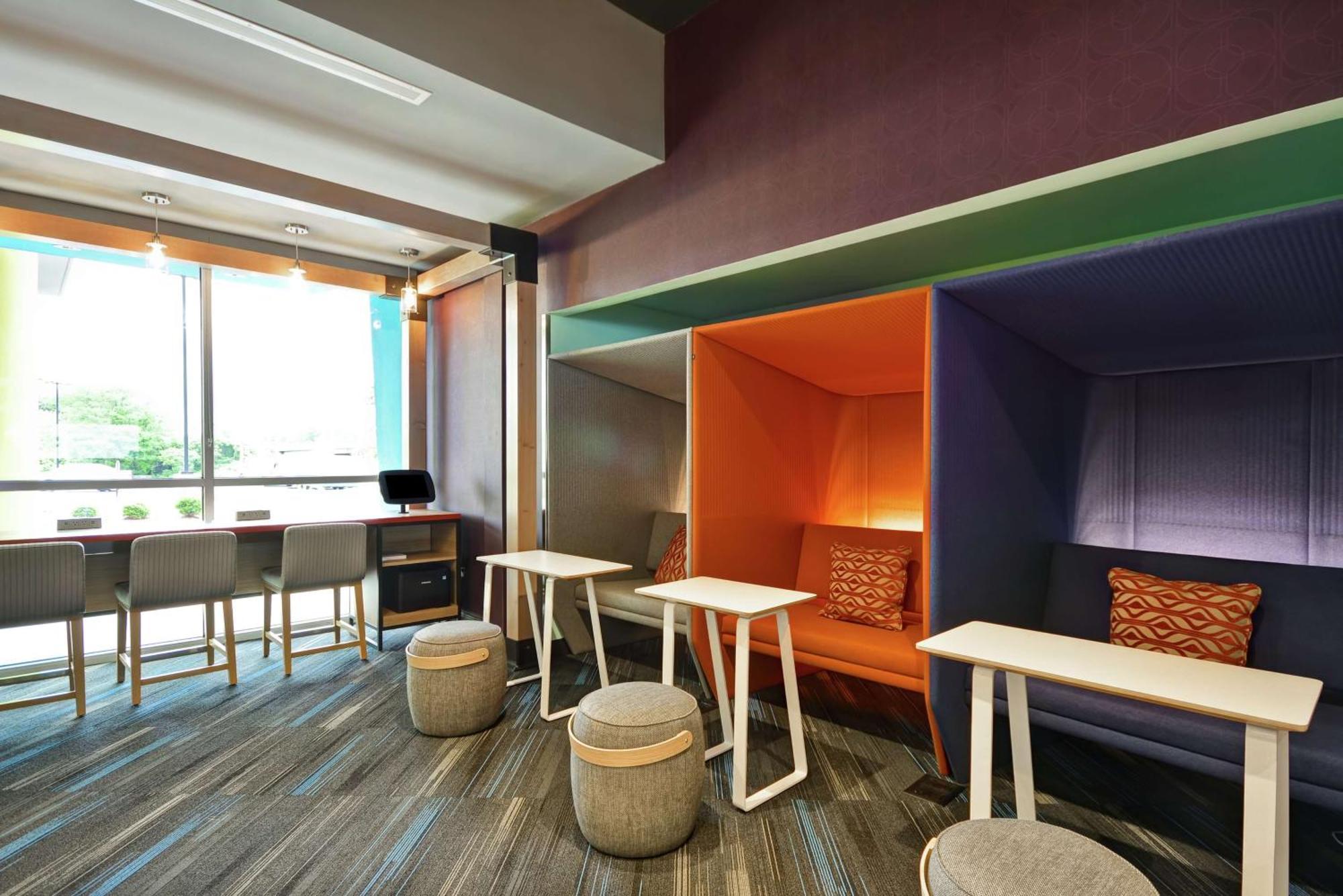 Tru By Hilton Chicopee Springfield Hotel Bagian luar foto
