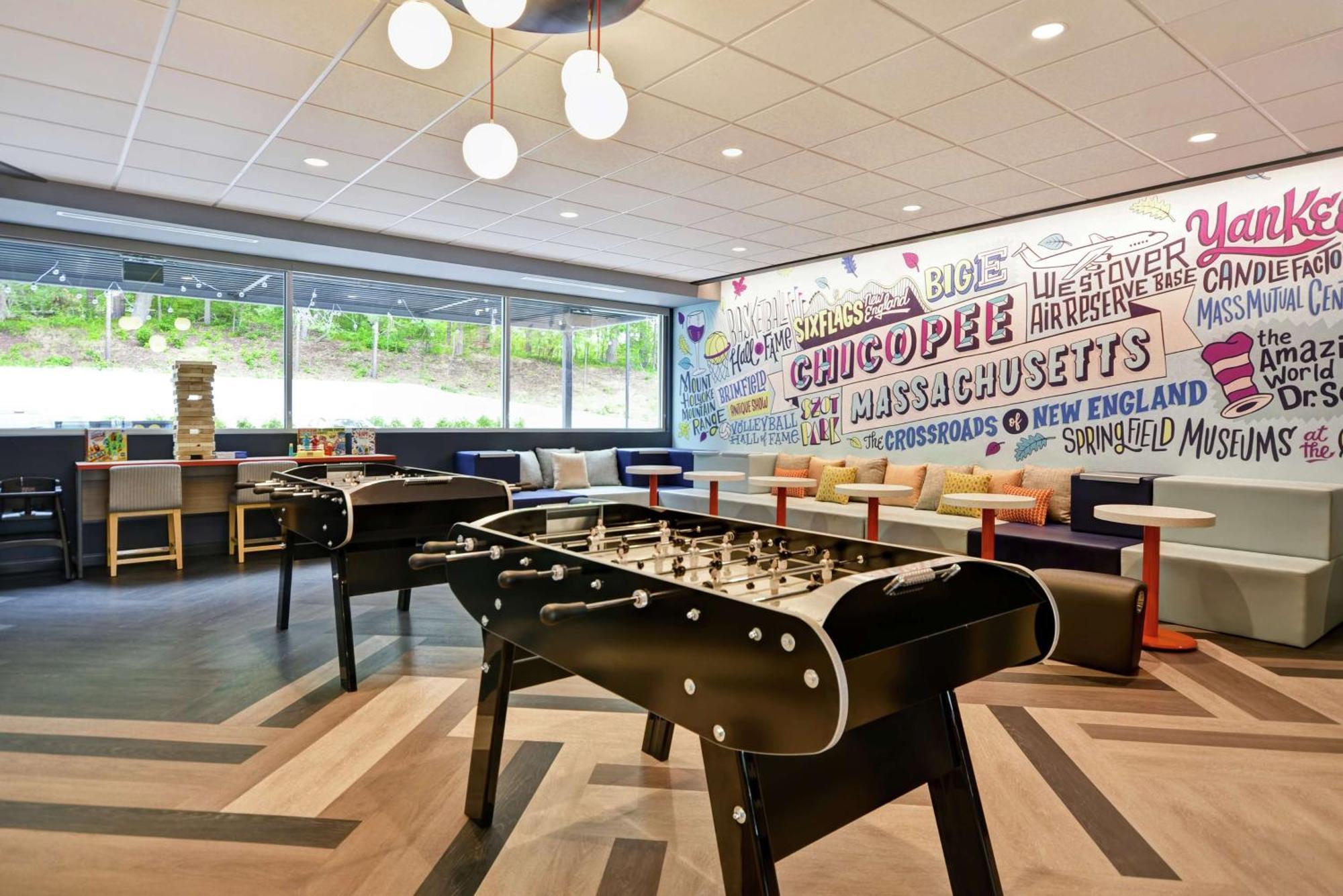 Tru By Hilton Chicopee Springfield Hotel Bagian luar foto