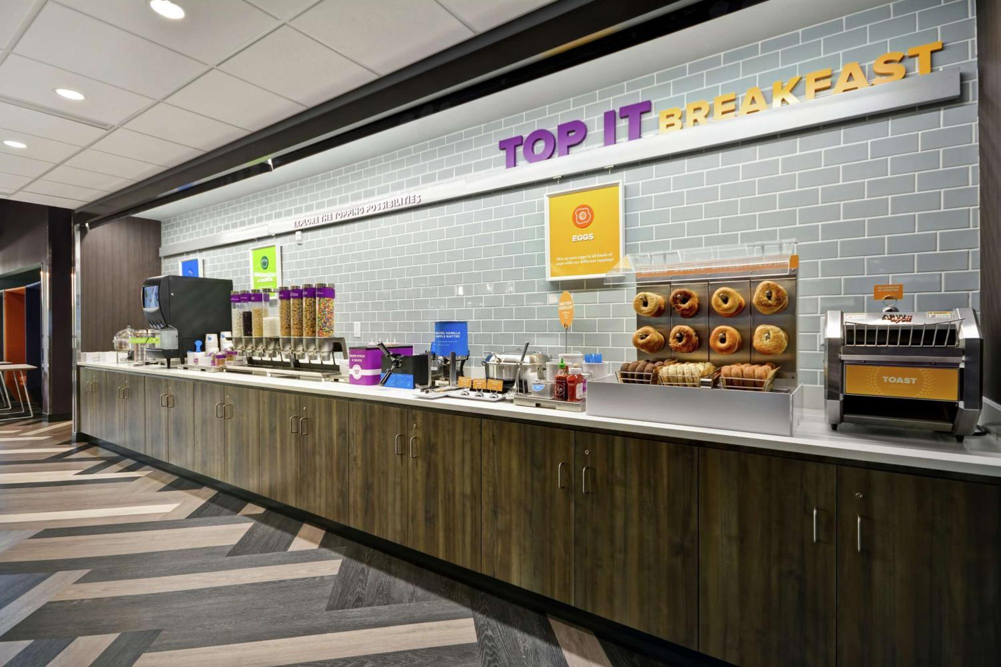 Tru By Hilton Chicopee Springfield Hotel Bagian luar foto